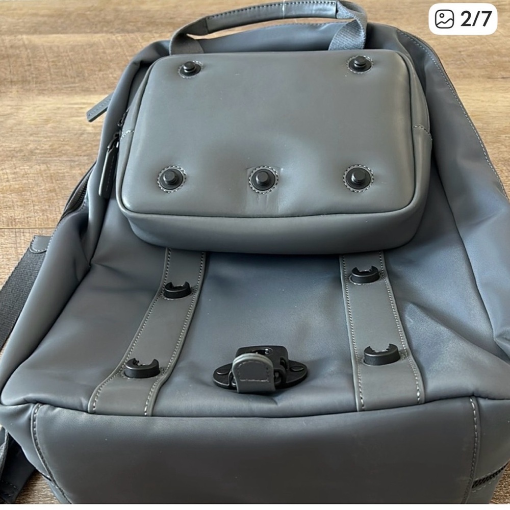 MONOS Metro Backpack - Picture 2 of 12